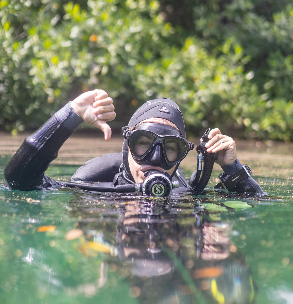 Logo Dive with Eva – centre de plongée francophone à Tulum